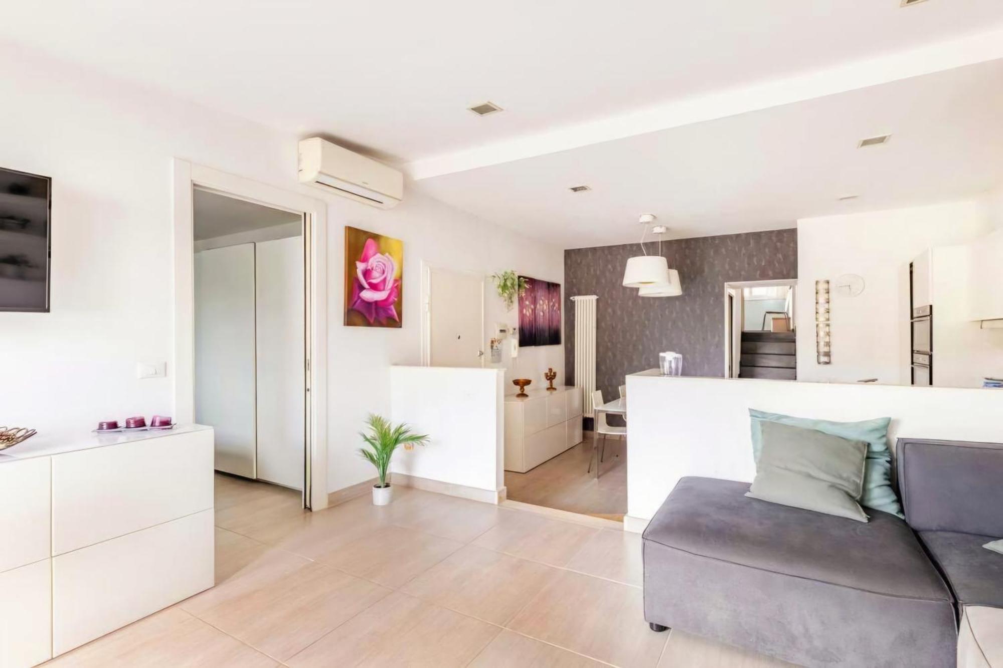Ognina View House *